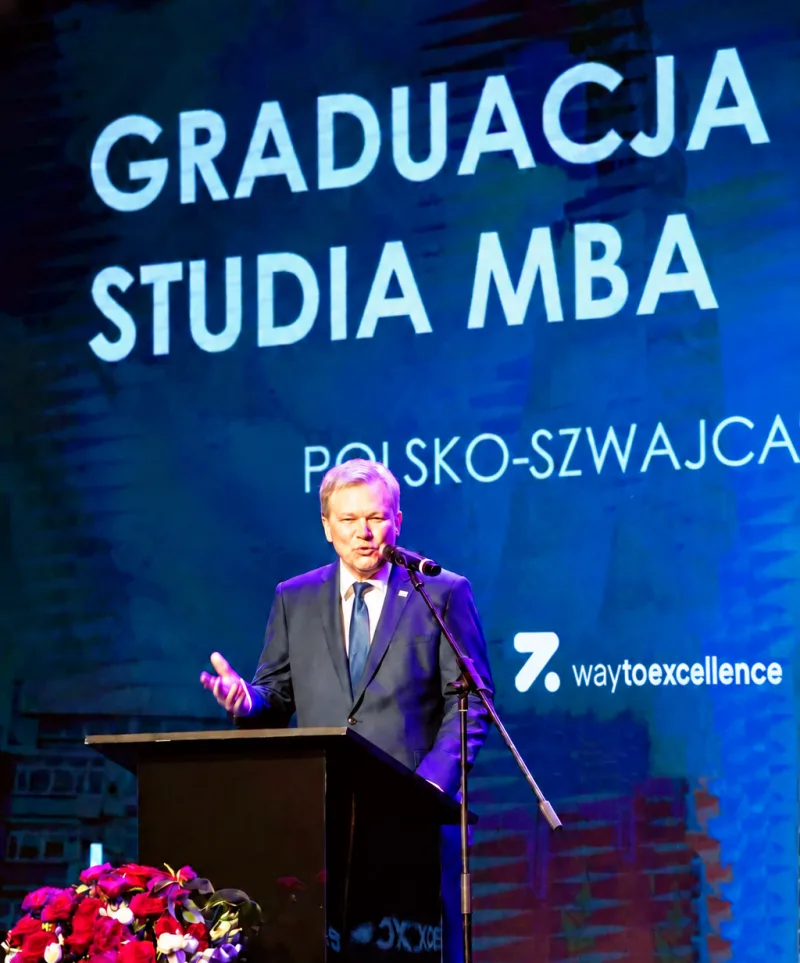 Dr. Ralph Zürcher an der Graduierungsfeier des polnisch-schweizerischen MBA-Studiengangs